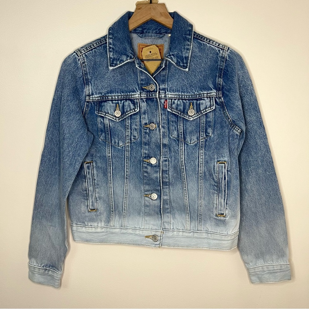 NWT Levi's Two Toned Jean Jacket Women's Size Small Denim Moto Fall Ombre